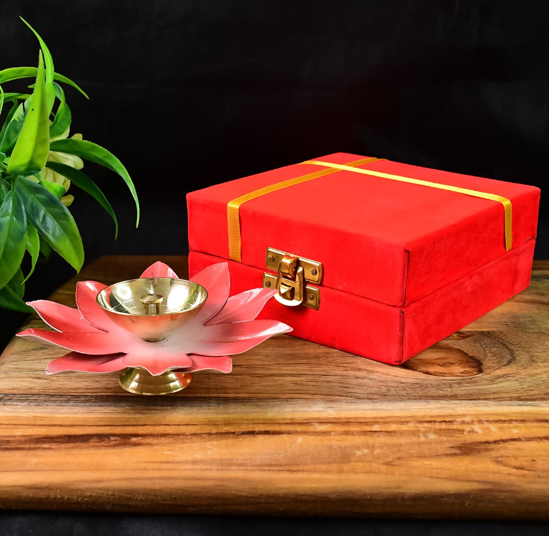 Lotus Shaped Brass Oil Diya 1 (pcs)